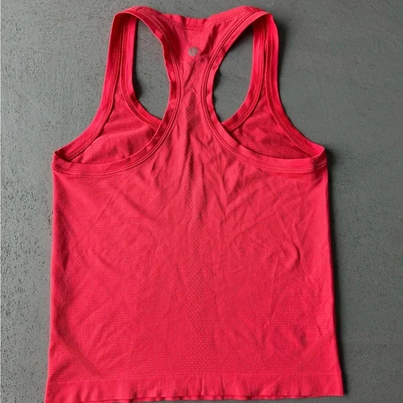 Lululemon swiftly tech racerback set - Picture 2 of 7